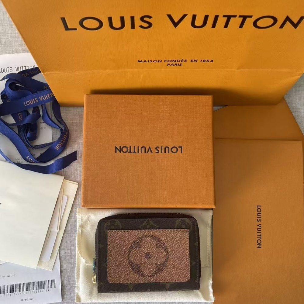 Louis Vuitton Zippy Coin Purse